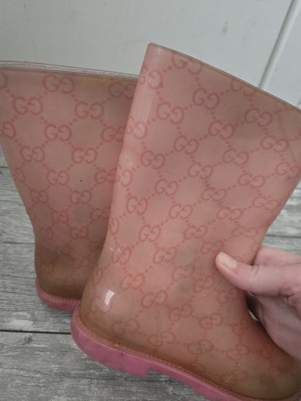Gucci Pink GG Monogram Rubber Edimburg Rain Boots Size 27/ US10